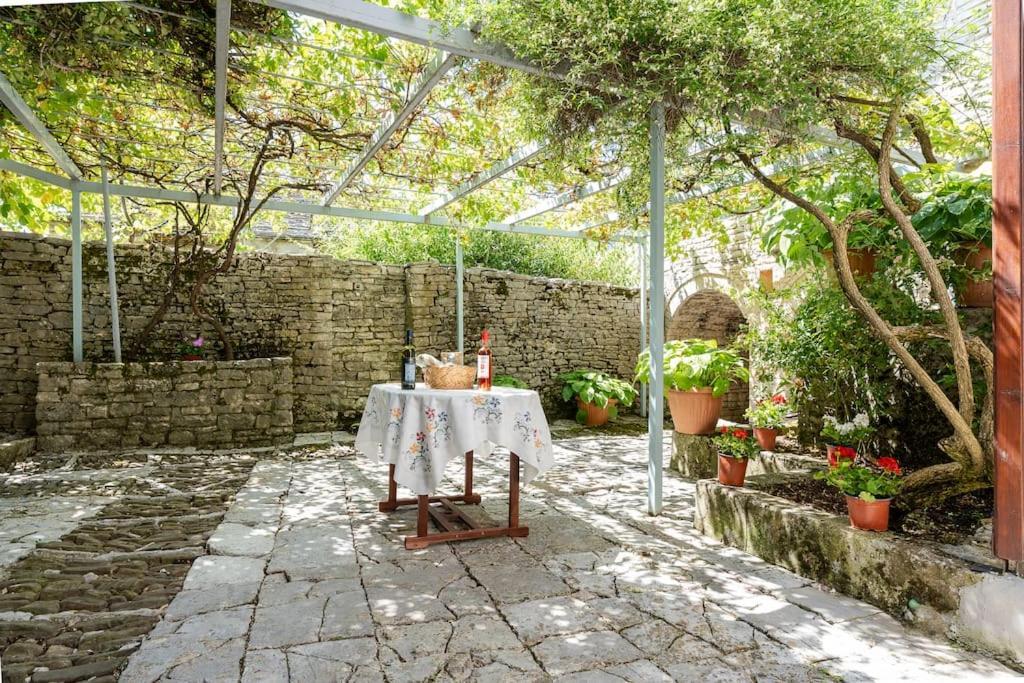 Monodendri Vintage House Villa Exterior photo